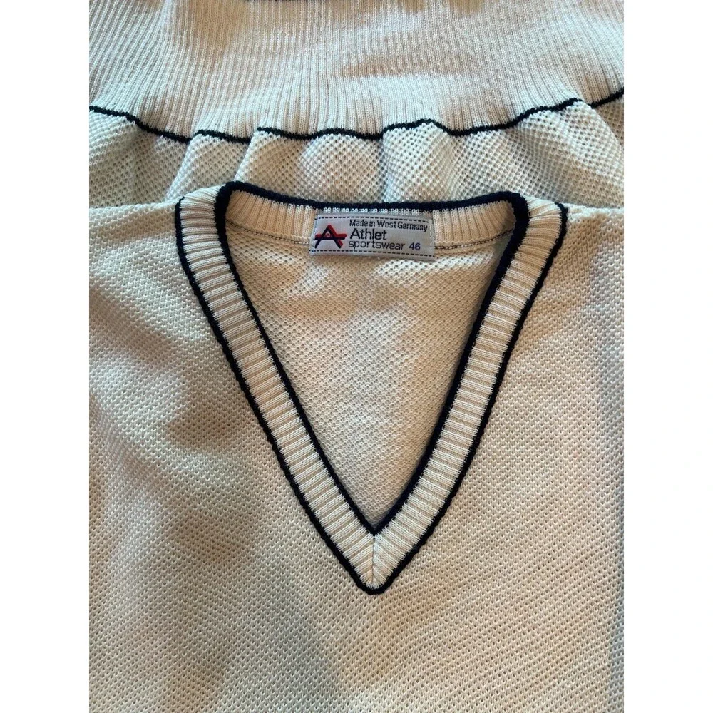 VTG Athlet Sportswear v neck vest cream cotton blend Tennis Cricket style